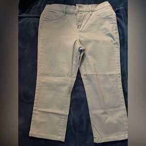 New York & Company Gray Cropped Pants, Size 12.